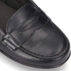 Mocasín NIÑA colegial en piel Boxcalf y suela de goma.