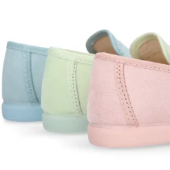 Mocasín niño antifaz en Serratex en colores pasteles.