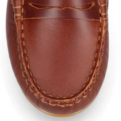 Mocasín niño clásico con diseño de antifaz en piel cuero.