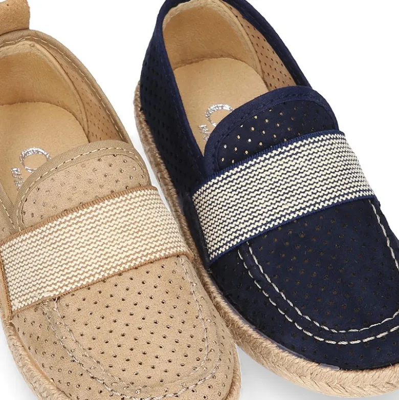 Mocasín niño con elástico tipo alpargata en lona MIL PUNTOS.