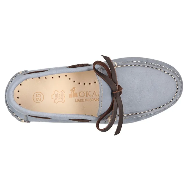 Mocasín niño con lazos a contraste en piel Nobuck Suave.