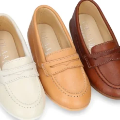 Mocasín niño en piel con diseño con ANTIFAZ.