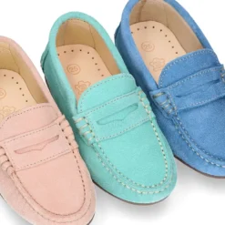 Mocasín niños antifaz en piel serraje en colores de PRIMAVERA.