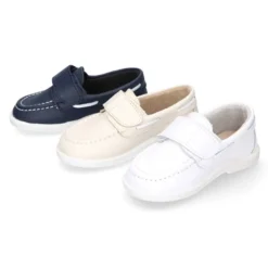 Mocasín niño tipo NÁUTICO sin cordones en piel napa lavable.