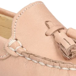 Mocasín peques con borlas en piel EXTRA SUAVE en colores pasteles.