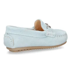 Mocasín peques con estribo en piel serraje.