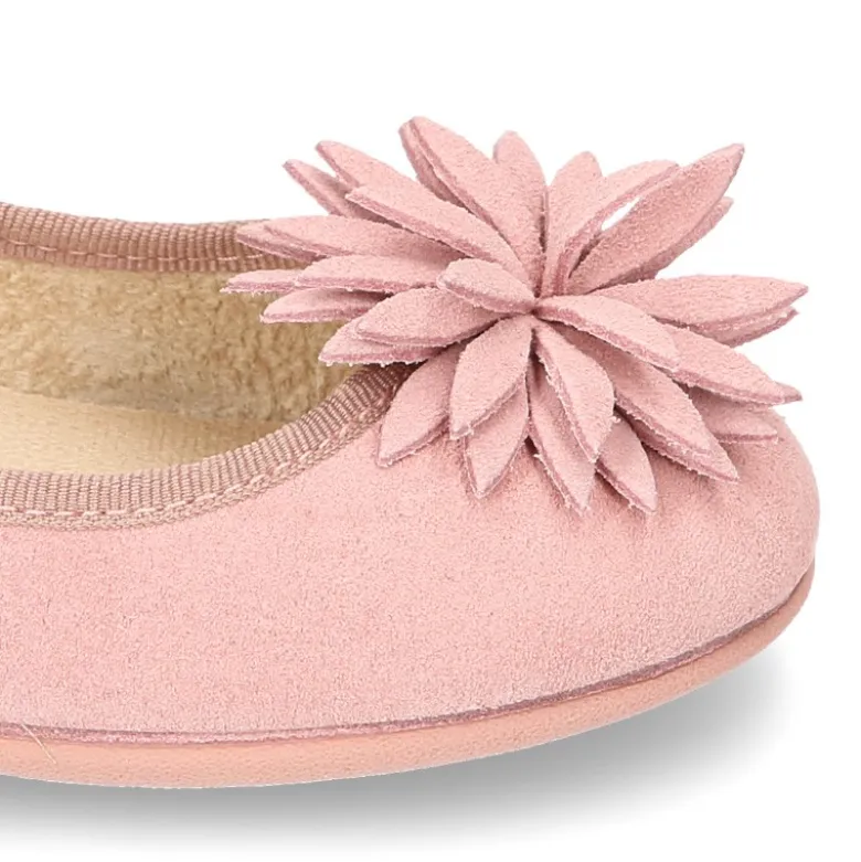 Nueva Bailarina con pompon FLOR en piel serraje.