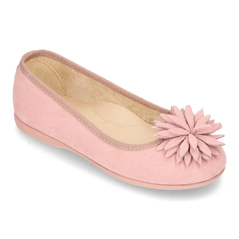 Nueva Bailarina con pompon FLOR en piel serraje.