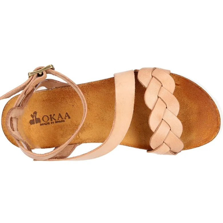 Nueva Sandalia Niña Mayor en piel atada al tobillo y diseño trenzado.