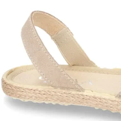 Nueva SANDALIA tipo alpargata con diseño con FLORES en Serraje.