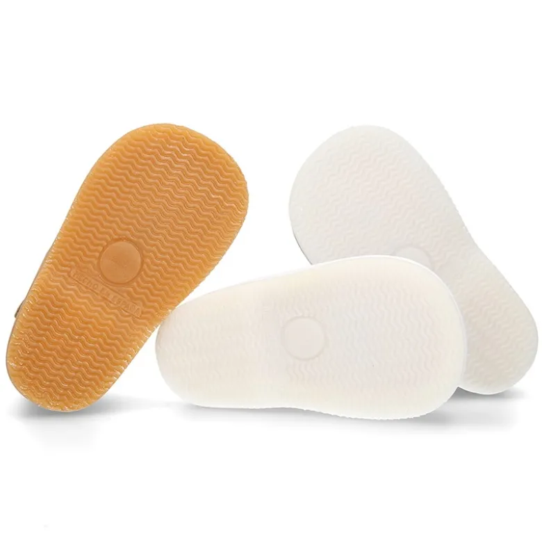 Nueva Sandalia tipo pepito en piel suave para niños bebés.