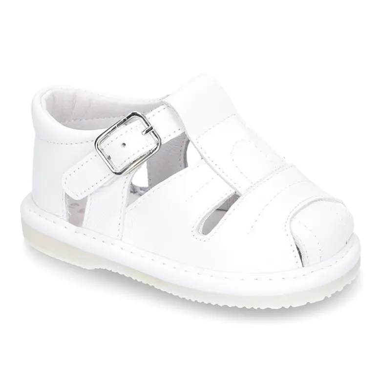 Nueva Sandalia tipo pepito en piel suave para niños bebés.