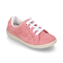 Nueva Zapatilla Casual con cordones en piel serraje.