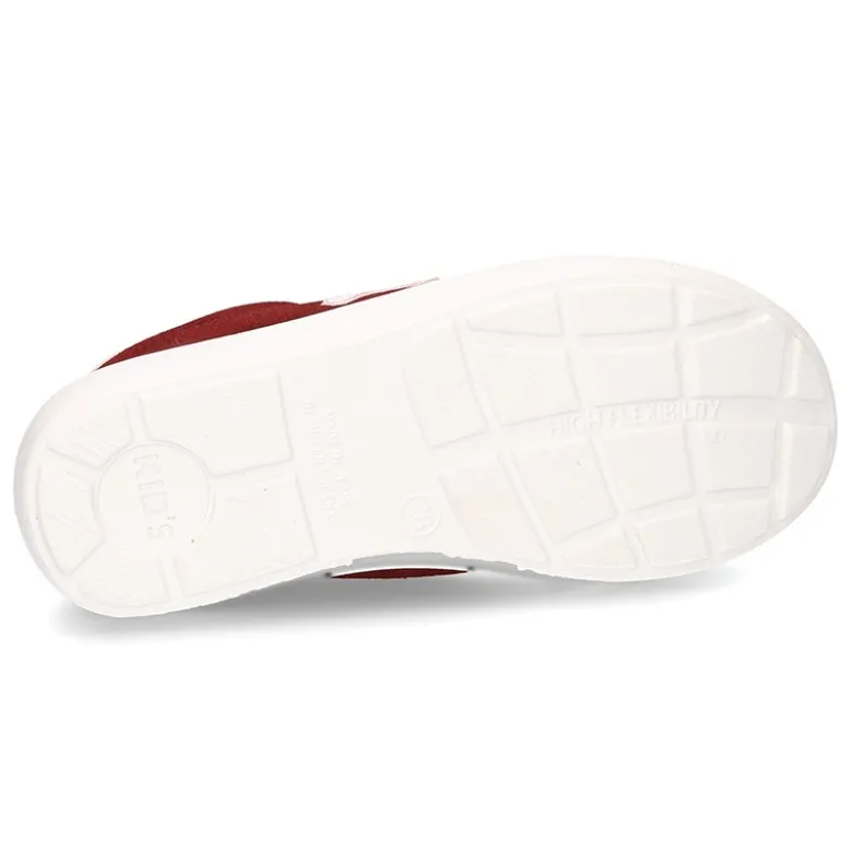 Nueva Zapatilla MODA con cordones en piel serraje.