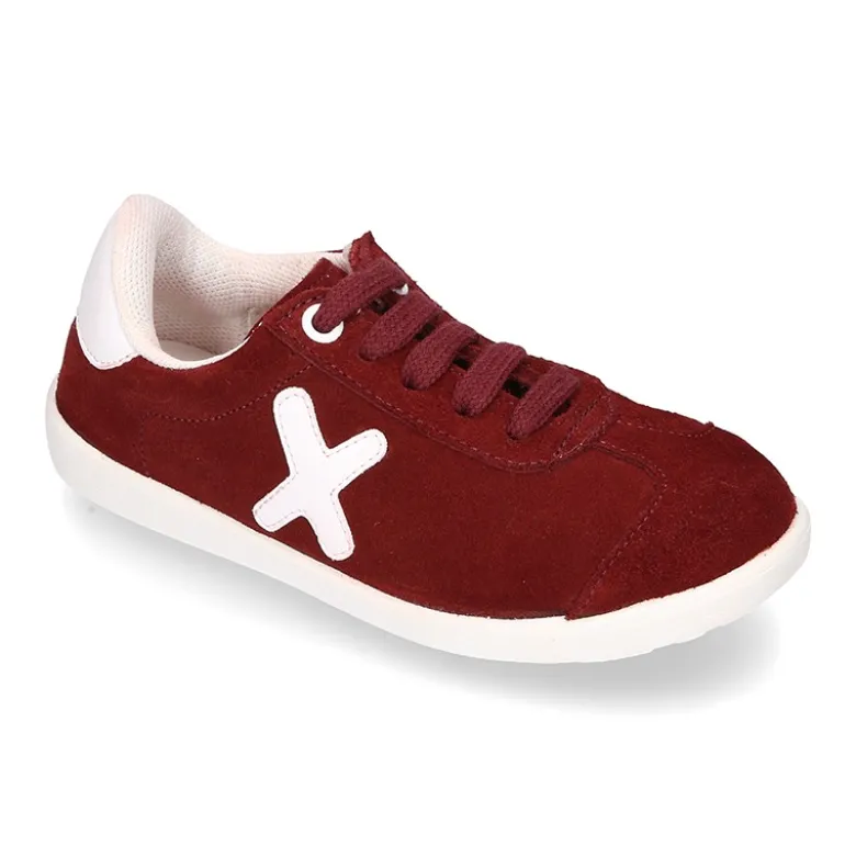 Nueva Zapatilla MODA con cordones en piel serraje.