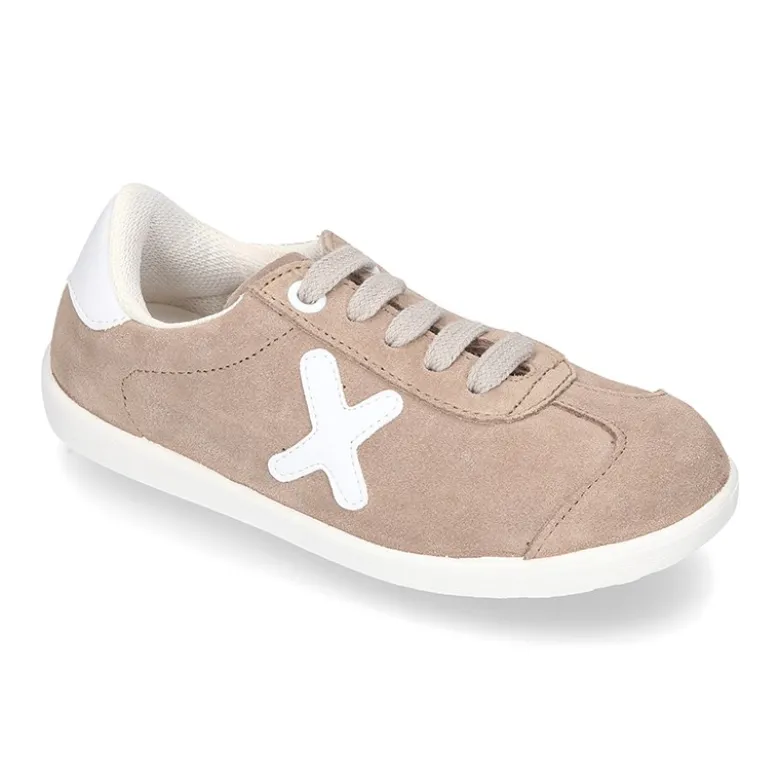 Nueva Zapatilla MODA con cordones en piel serraje.