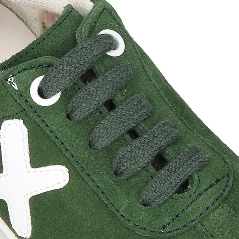 Nueva Zapatilla MODA con cordones en piel serraje.