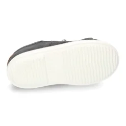 Nueva zapatilla MODA en lona serratex con lazos y picados.