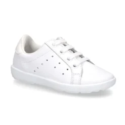 Nueva Zapatilla o deportivo con cordones en piel lavable.
