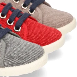 Nuevo Tenis con cordones en lona EFECTO LAVADO con bandera lateral.
