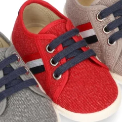 Nuevo Tenis con cordones en lona EFECTO LAVADO con bandera lateral.