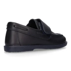 Náutico Colegial niño sin cordones en piel lavable.