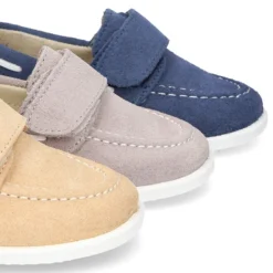 Náutico piel serraje sin cordones.