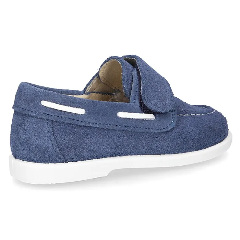 Náutico piel serraje sin cordones.