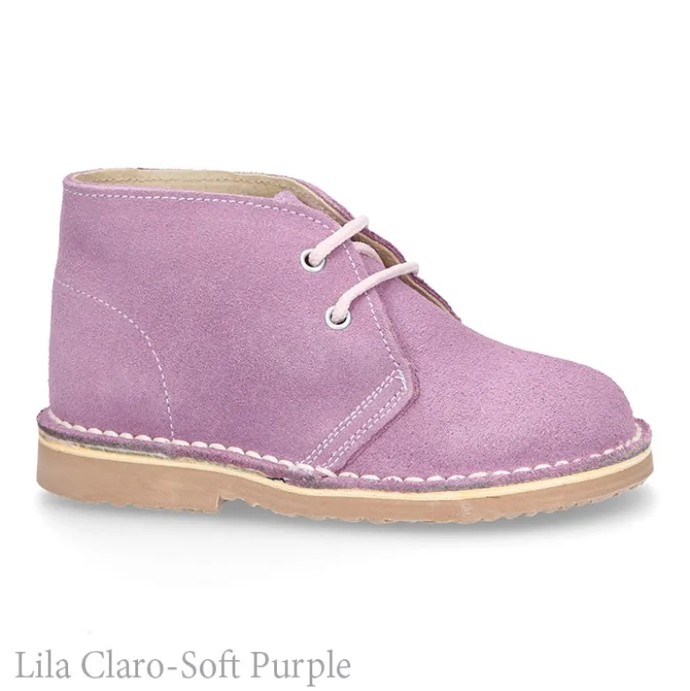 Safari o pisacacas con cordones en piel de serraje
