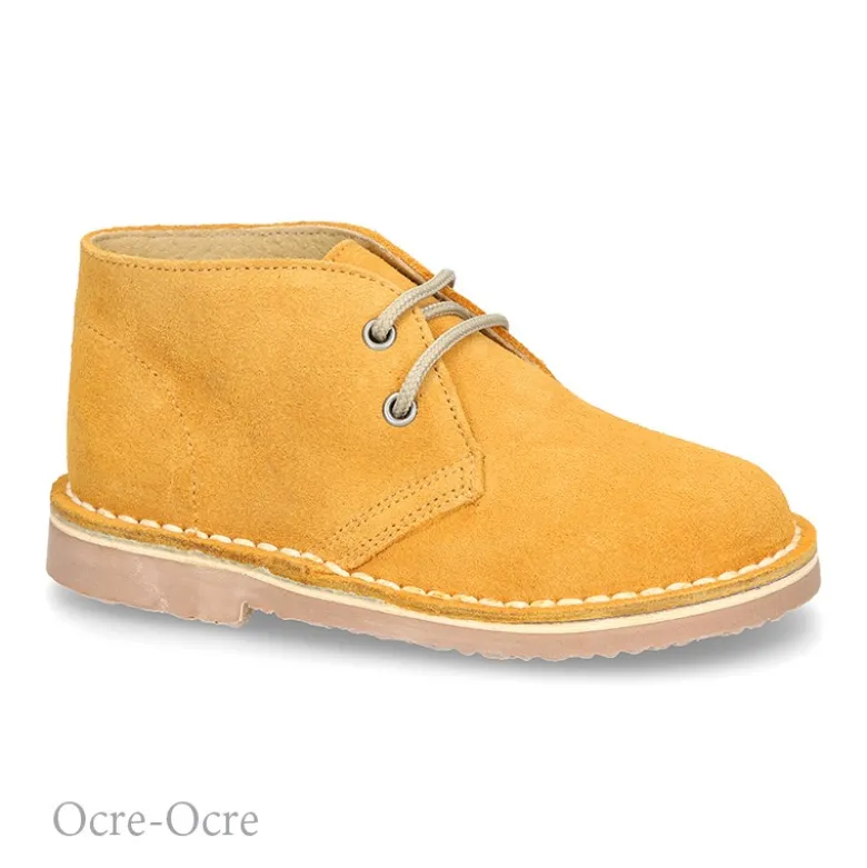 Safari o pisacacas con cordones en piel de serraje