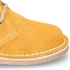 Safari o pisacacas con cordones en piel de serraje