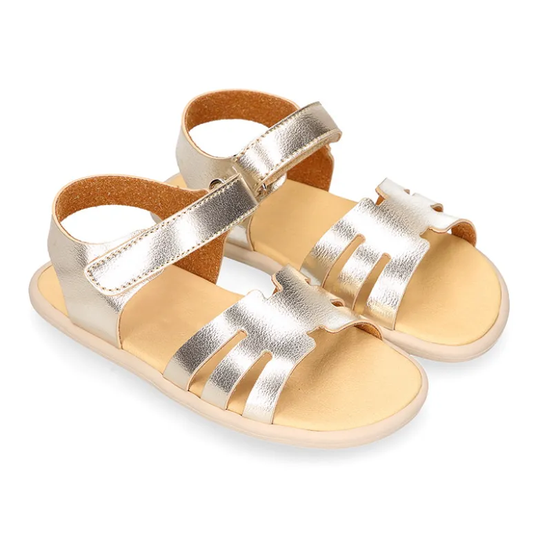 Sandalia barefoot niña en color dorado