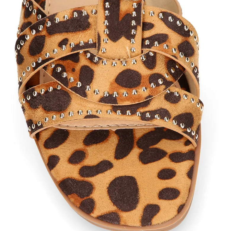 Sandalia mujer tipo zueco con diseño trenzado de leopardo