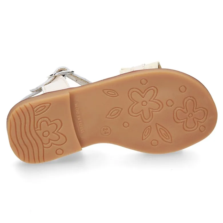 Sandalia Niña en piel ante metalizado con diseño con pliegues y PERLAS.