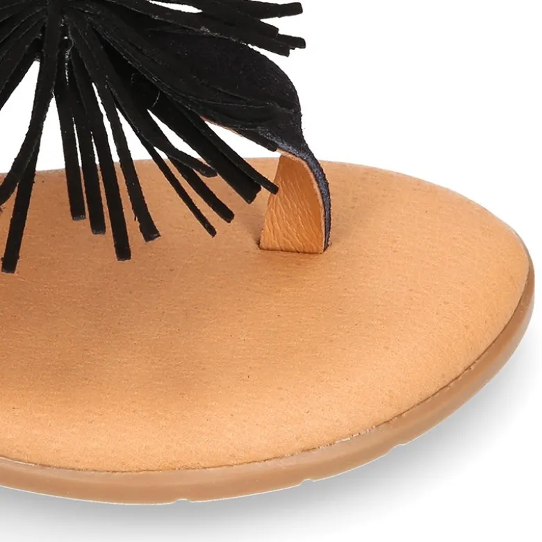 Sandalia niña mayor romana en piel con POMPON NEGRO.