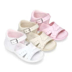 Sandalia Niña peque en piel lavable con MARIPOSAS y suela SUPER FLEXIBLE.