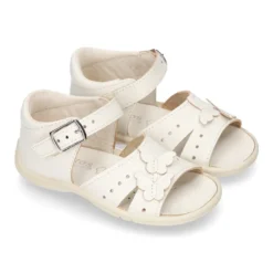 Sandalia Niña peque en piel lavable con MARIPOSAS y suela SUPER FLEXIBLE.