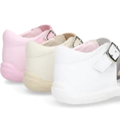 Sandalia Niña peque en piel lavable con MARIPOSAS y suela SUPER FLEXIBLE.