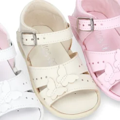Sandalia Niña peque en piel lavable con MARIPOSAS y suela SUPER FLEXIBLE.