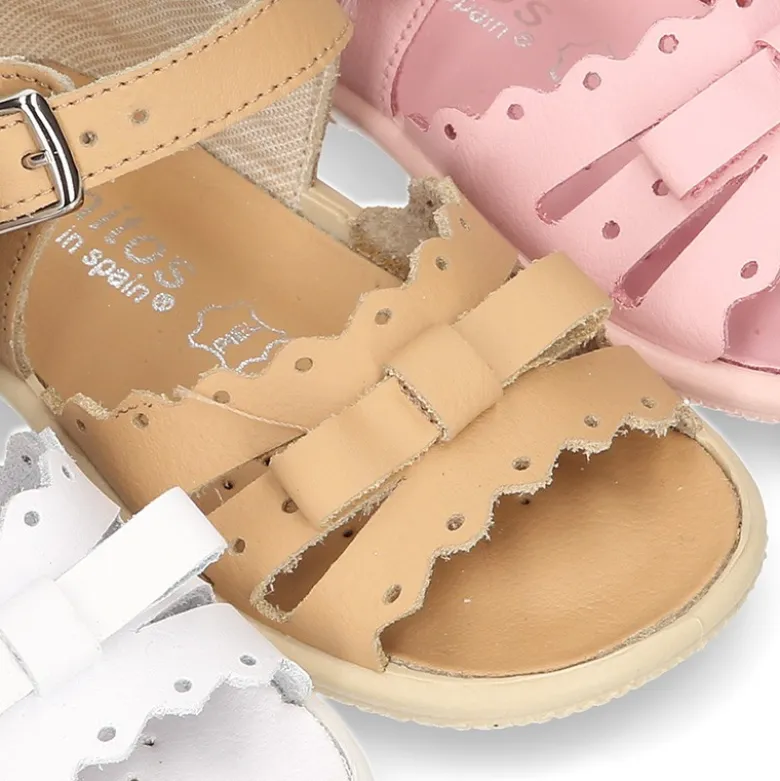 Sandalia Niña peque en piel lavable con lazo y suela SUPER FLEXIBLE.