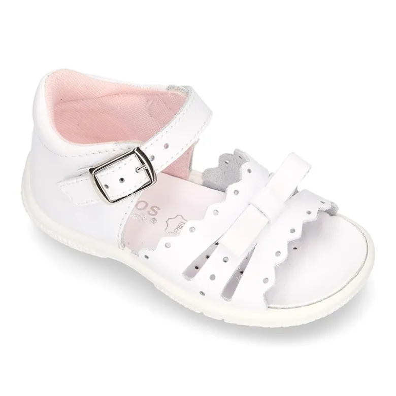 Sandalia Niña peque en piel lavable con lazo y suela SUPER FLEXIBLE.