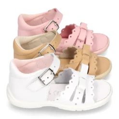 Sandalia Niña peque en piel lavable con lazo y suela SUPER FLEXIBLE.