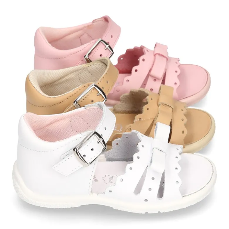Sandalia Niña peque en piel lavable con lazo y suela SUPER FLEXIBLE.
