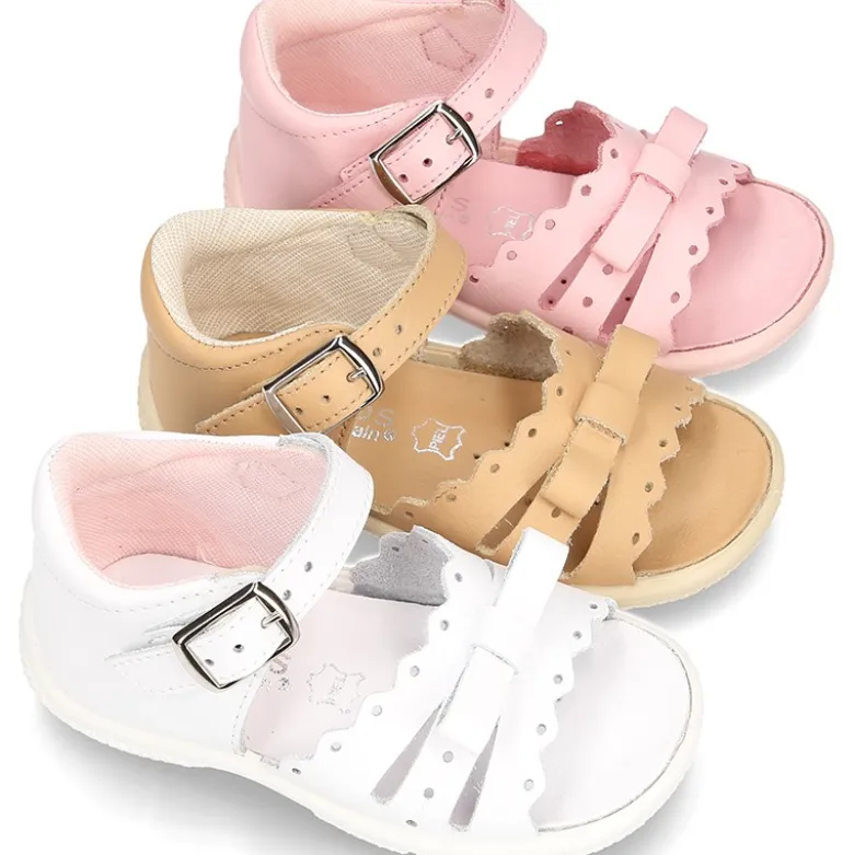 Sandalia Niña peque en piel lavable con lazo y suela SUPER FLEXIBLE.