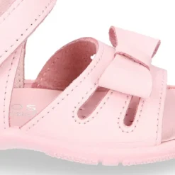 Sandalia Niña peque en piel lavable con lazo y suela SUPER FLEXIBLE.