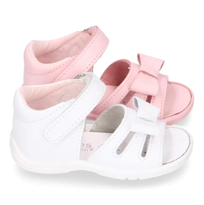 Sandalia Niña peque en piel lavable con lazo y suela SUPER FLEXIBLE.