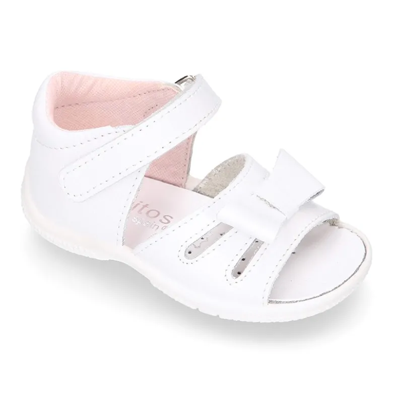 Sandalia Niña peque en piel lavable con lazo y suela SUPER FLEXIBLE.