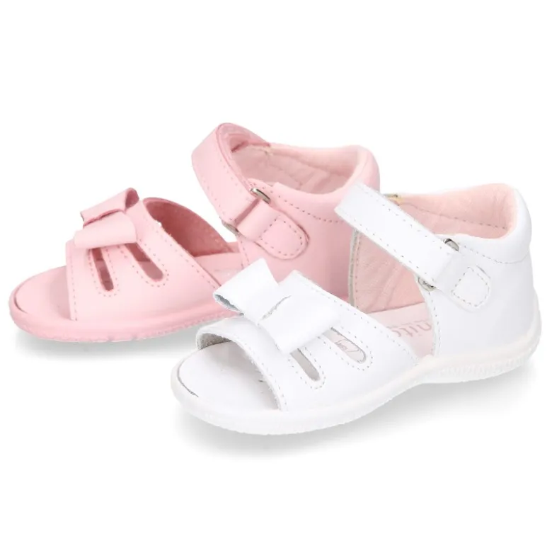 Sandalia Niña peque en piel lavable con lazo y suela SUPER FLEXIBLE.