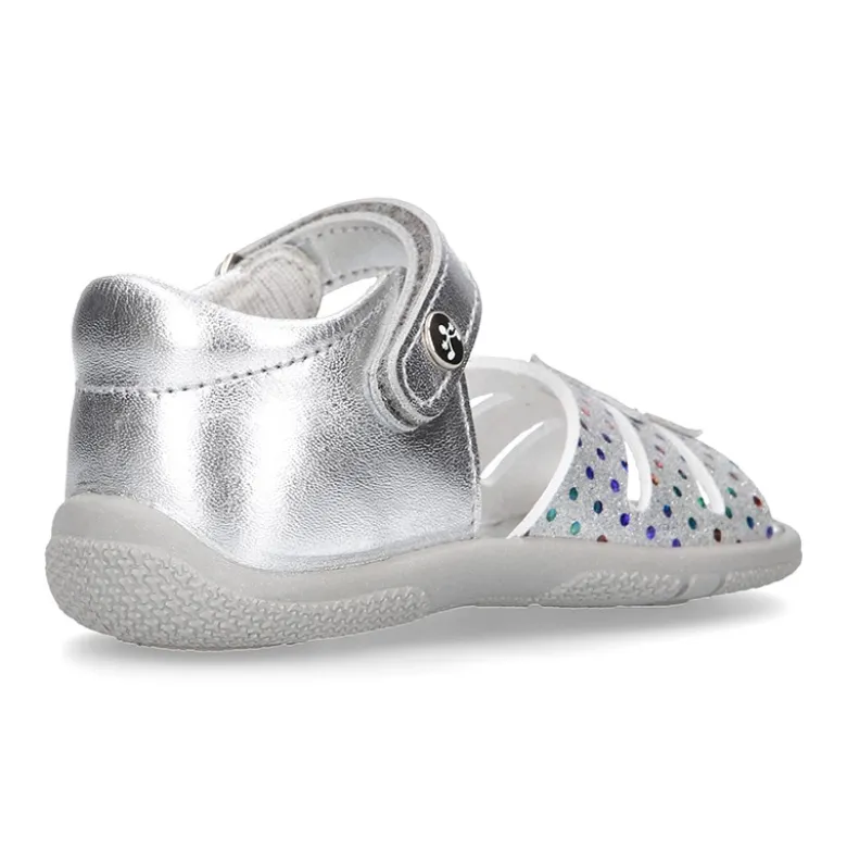 Sandalia Niña peque en piel metalizada con ESTRELLAS y cierre adherente con suela SUPER FLEXIBLE.