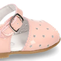 Sandalia Niña peques con ESTRELLAS en piel charol.